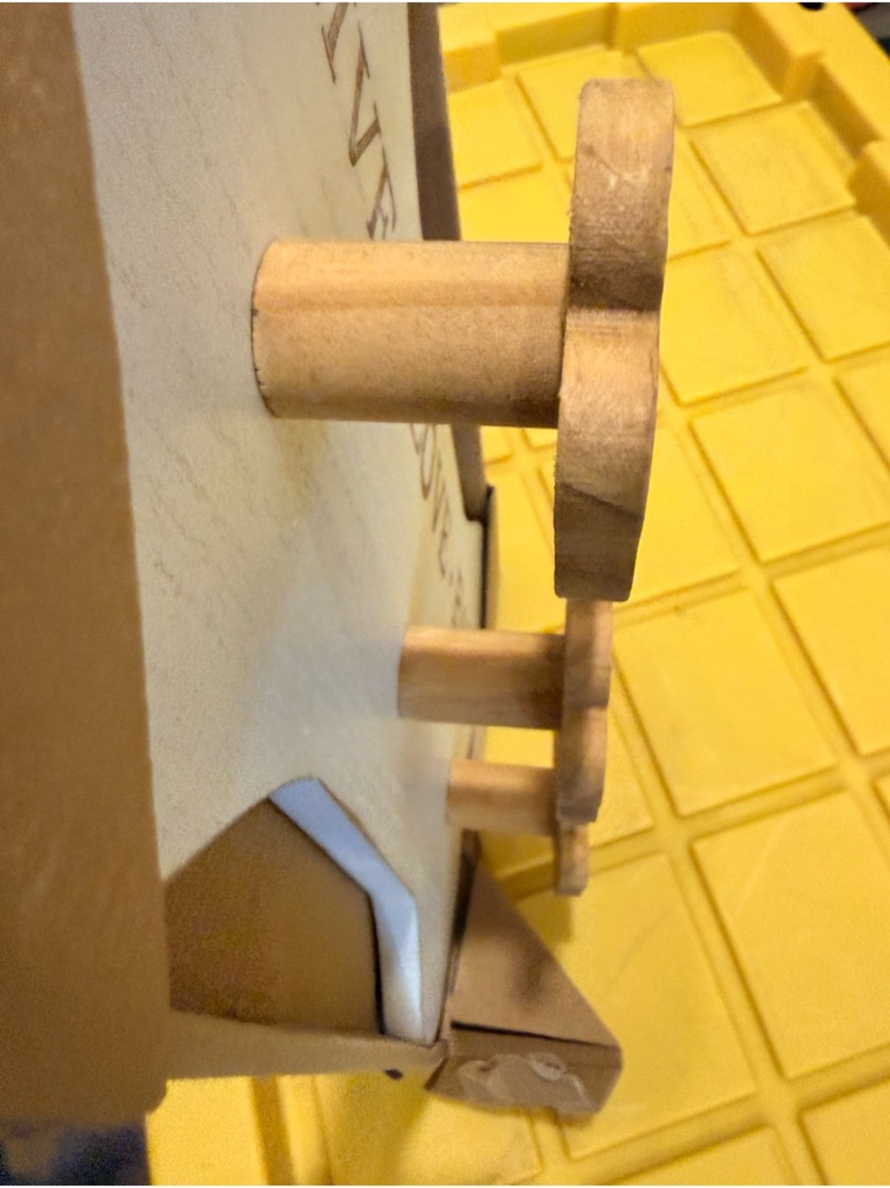 Kirkland Signature Live Love Bark Paw Hook Rack - White and Natural - Picture 4 of 4